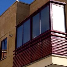 Aluminios Carsan ventana metal en acordeón